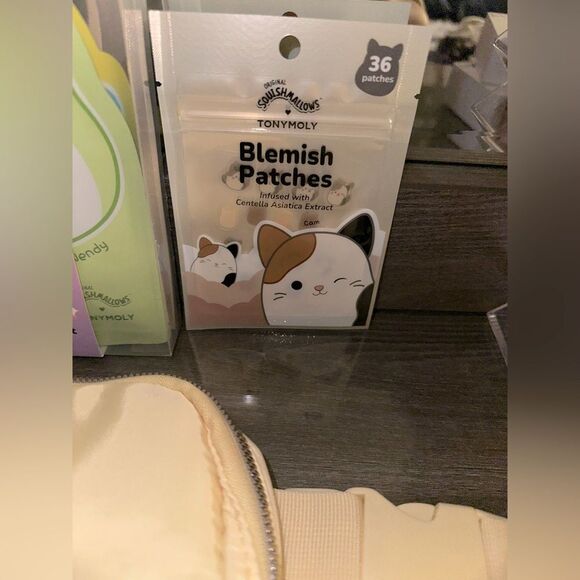 TONYMOLY Squishmallows Cam Blemish Patches, Self Care Sheet Masks & Fanny Pack - Picture 8 of 17